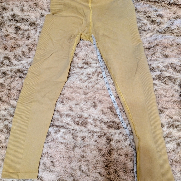 💚🩷💚🩷OFFLINE By Aerie Ribbed Texture Compression Leggings - Picture 7 of 8